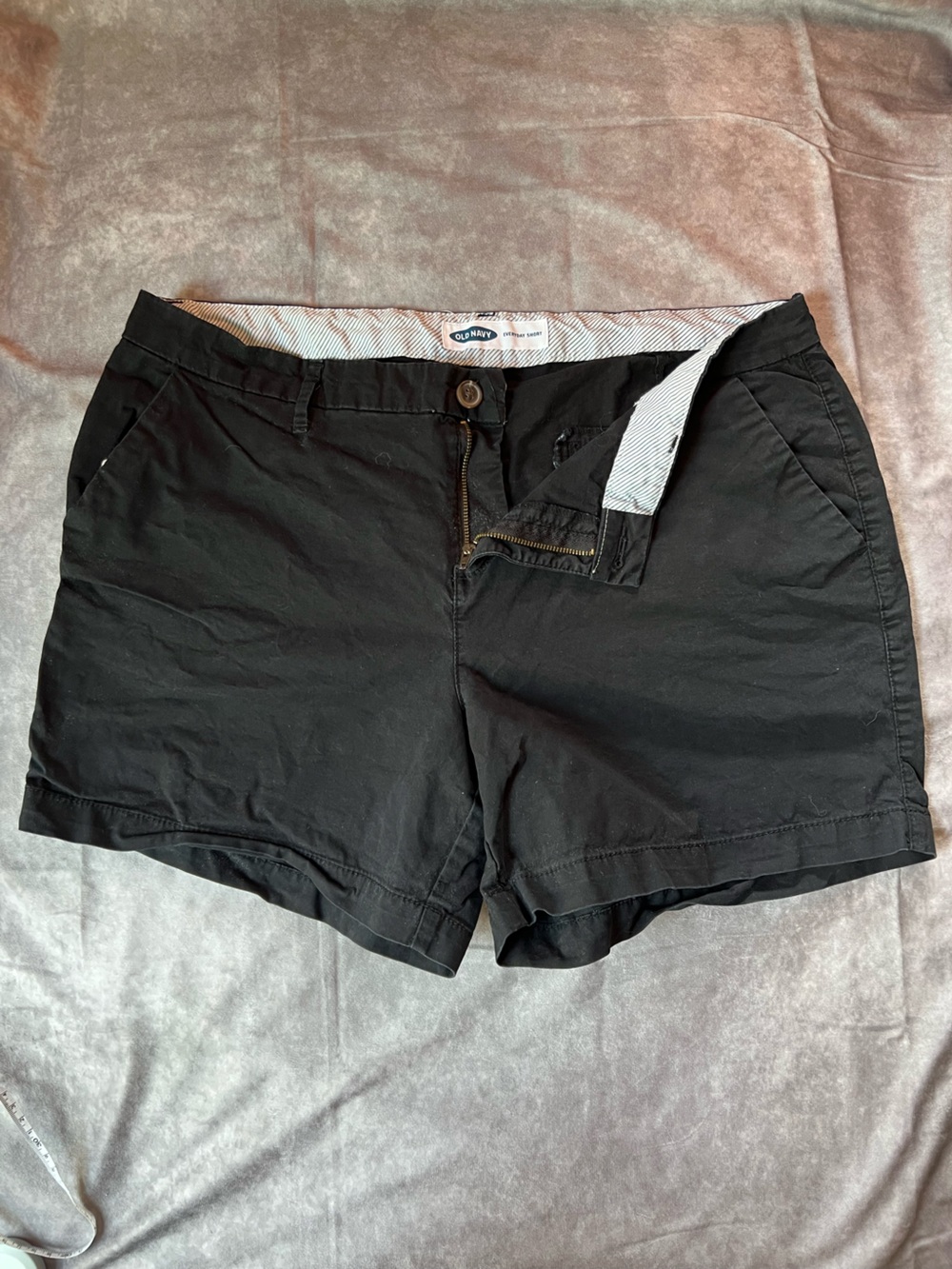 Black old navy everyday shorts